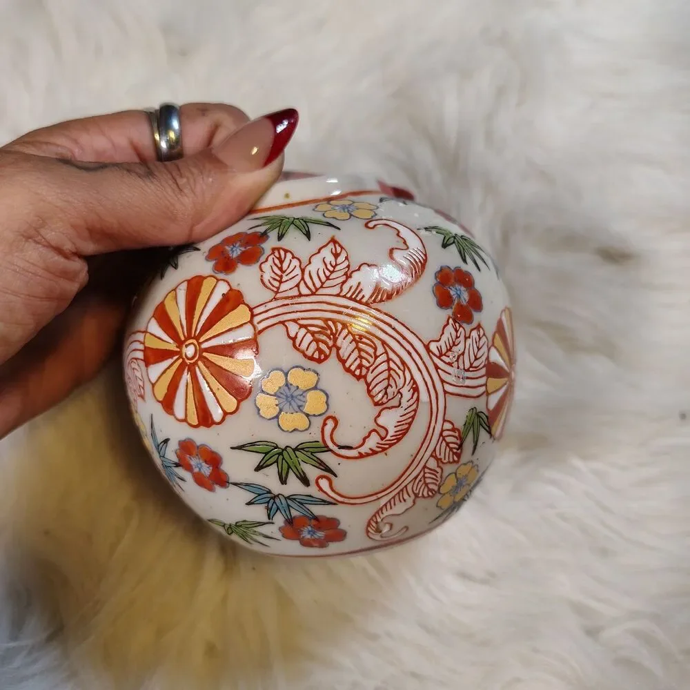 VTG Japanese Ceramic Lidded Ginger Jar Hand Painted Polychrome Floral Design